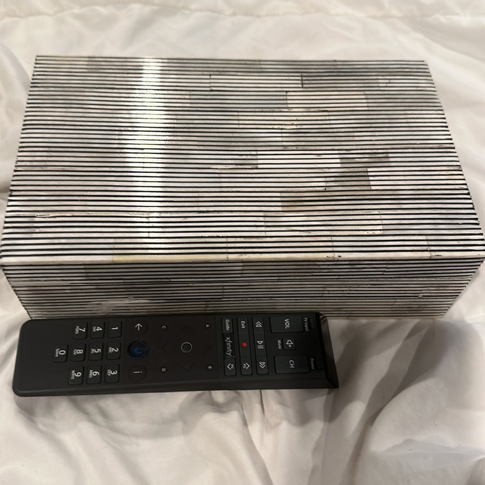 Box - Picture 5 of 7